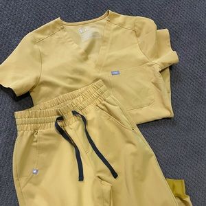 Yellow Figs Jogger Set